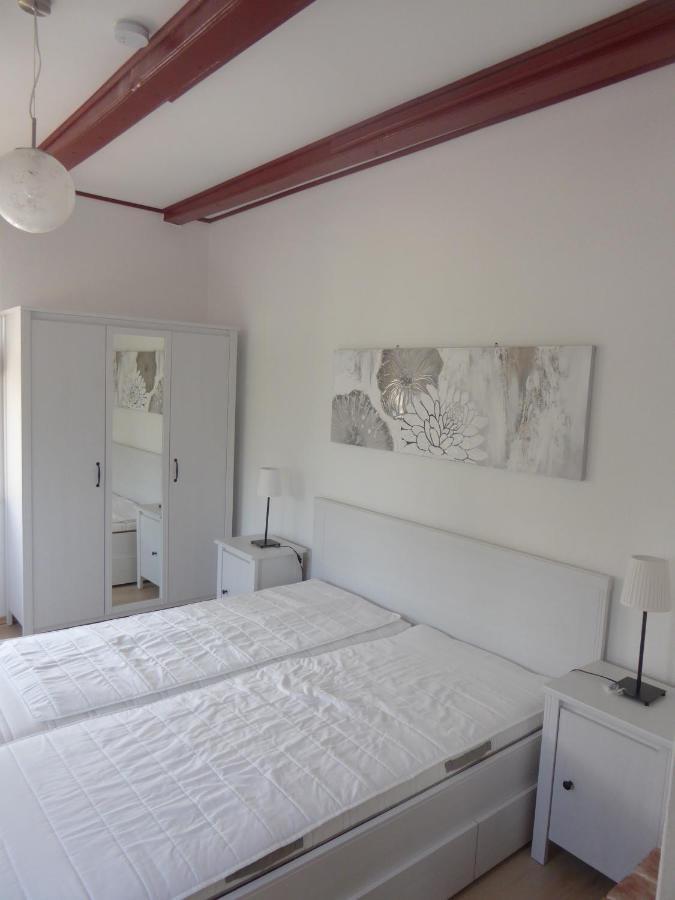 Ferienwohnung Elise Im Gulfhof Am Kanal Grossefehn Bagian luar foto